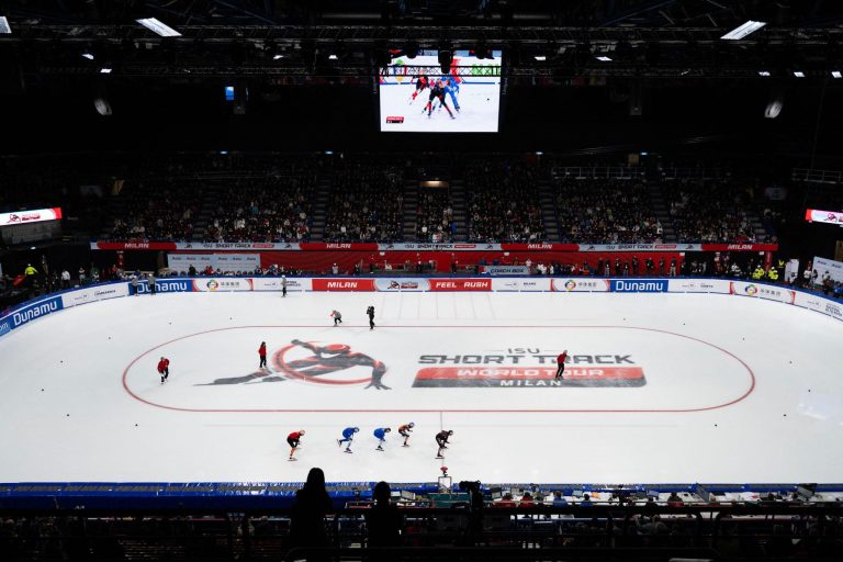 Italia protagonista nello short track a Milano Cortina 2026 durante la giornata olimpica dell’11 febbraio